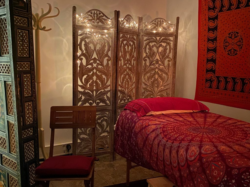 Indian Massage - massage ayurvedique et bien-être à Orange 84100 par un indien originaire du Rajasthan